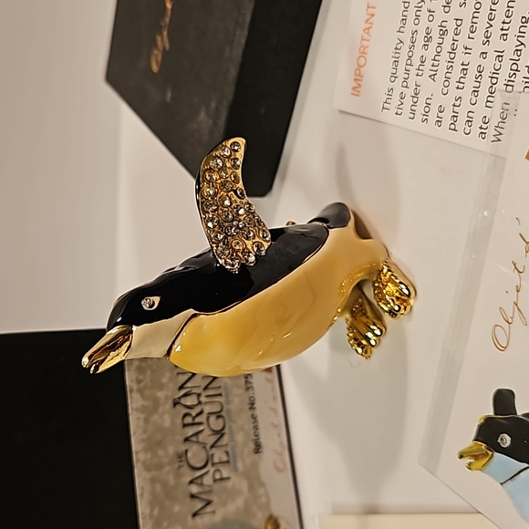art form Limited Edition Macaroni Penguin Trinket Box Objet d' Art - Picture 2 of 15